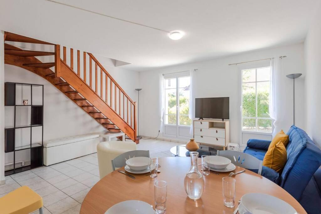 Guest House III Magny-le-Hongre Zewnętrze zdjęcie